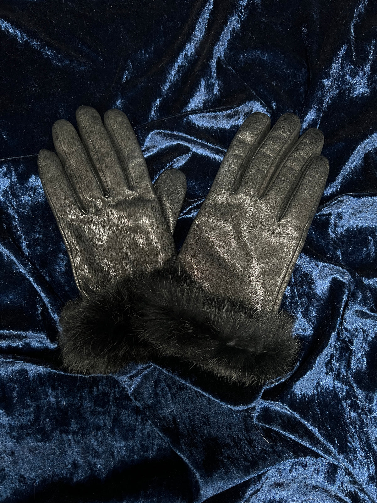 Vintage Wrist Length Leather Gloves - Black Faux Fur Wrist Cuffs
