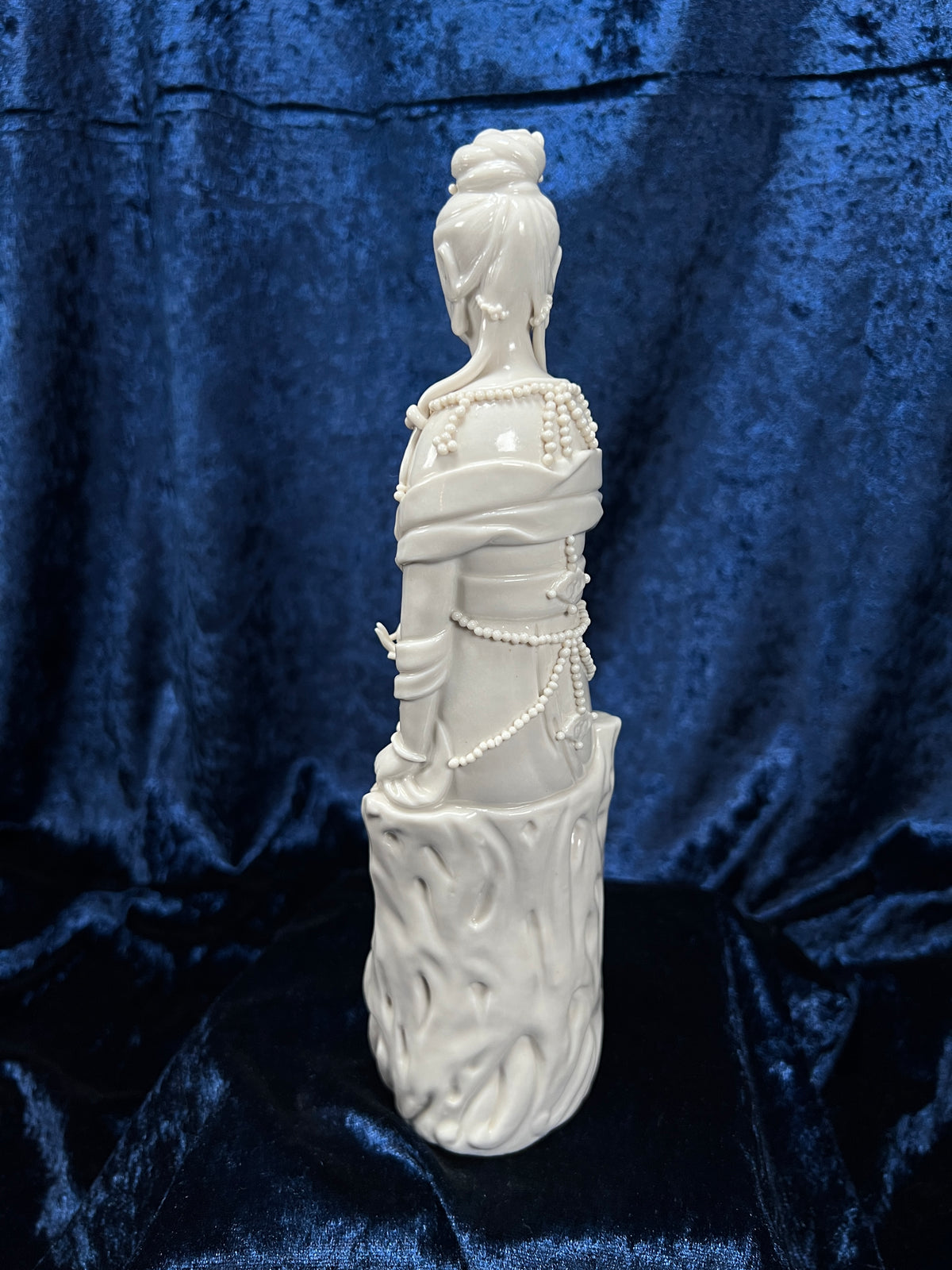 Vintage Chinese Guanyin Figurine - White Porcelain Buddhist Bodhisattva