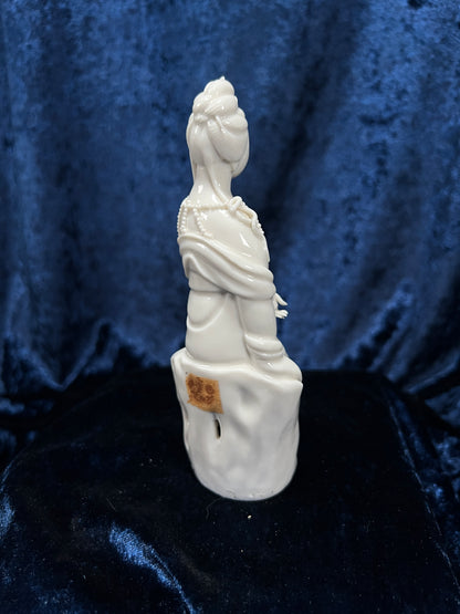 Vintage Chinese Porcelain Guanyin Figurine - White Bodhisattva of Compassion
