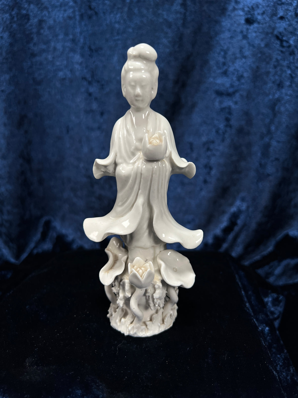 Vintage Chinese Porcelain Guanyin Figurine - White Buddhist Goddess on Lotus Base