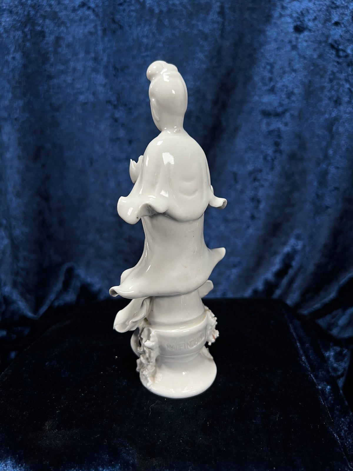 Vintage Chinese Porcelain Guanyin Figurine - White Buddhist Goddess on Lotus Base