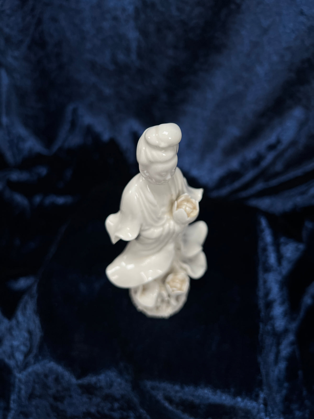 Vintage Chinese Porcelain Guanyin Figurine - White Buddhist Goddess on Lotus Base