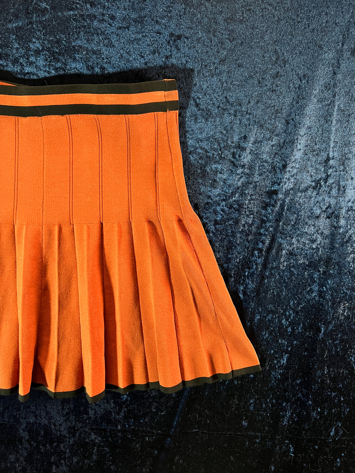 House of Harlow 1960 Pleated A-Line Skirt - Orange with Black Trim - Small