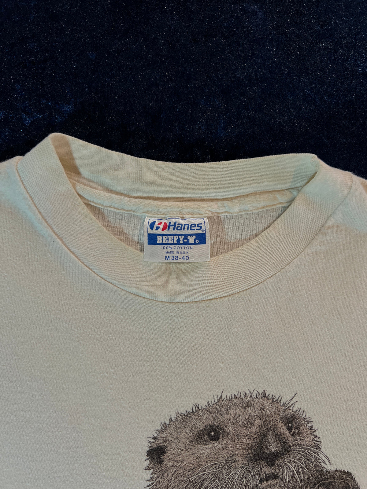 Vintage Hanes Cotton T-Shirt - Sea Otter Souvenir Graphic - Medium