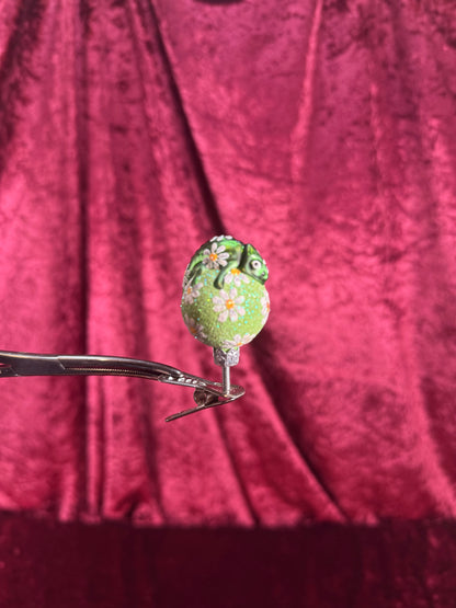 Vintage Christmas - Handblown Glass Clip On Ornament - Green Chameleon and Daisies - Patricia Breen - Poland
