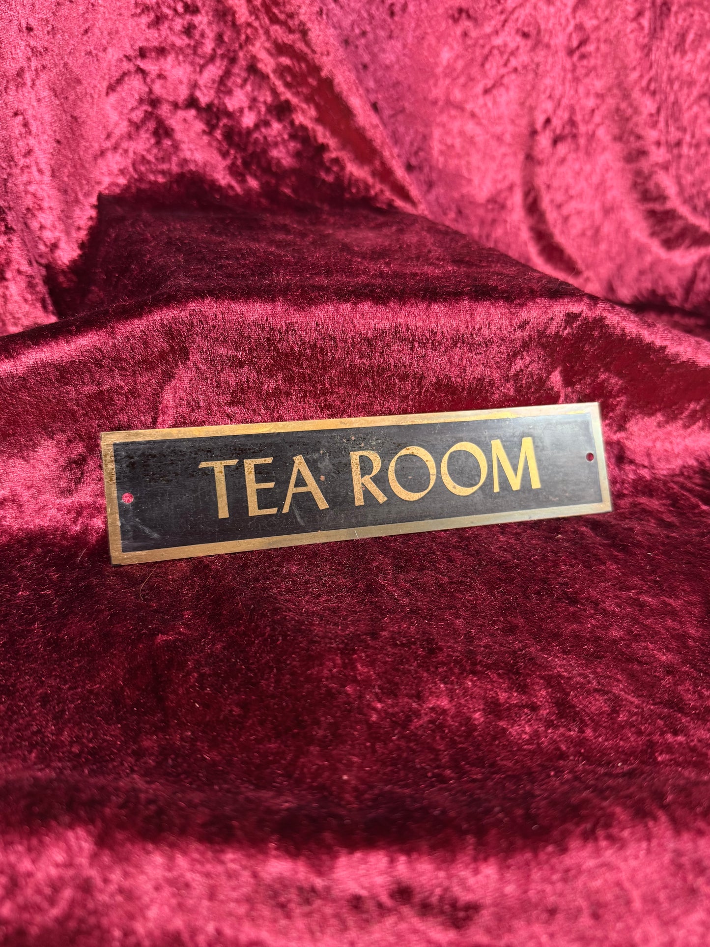 Vintage Metal Wall Sign – Tea Room Novelty Plaque - Black and Brass