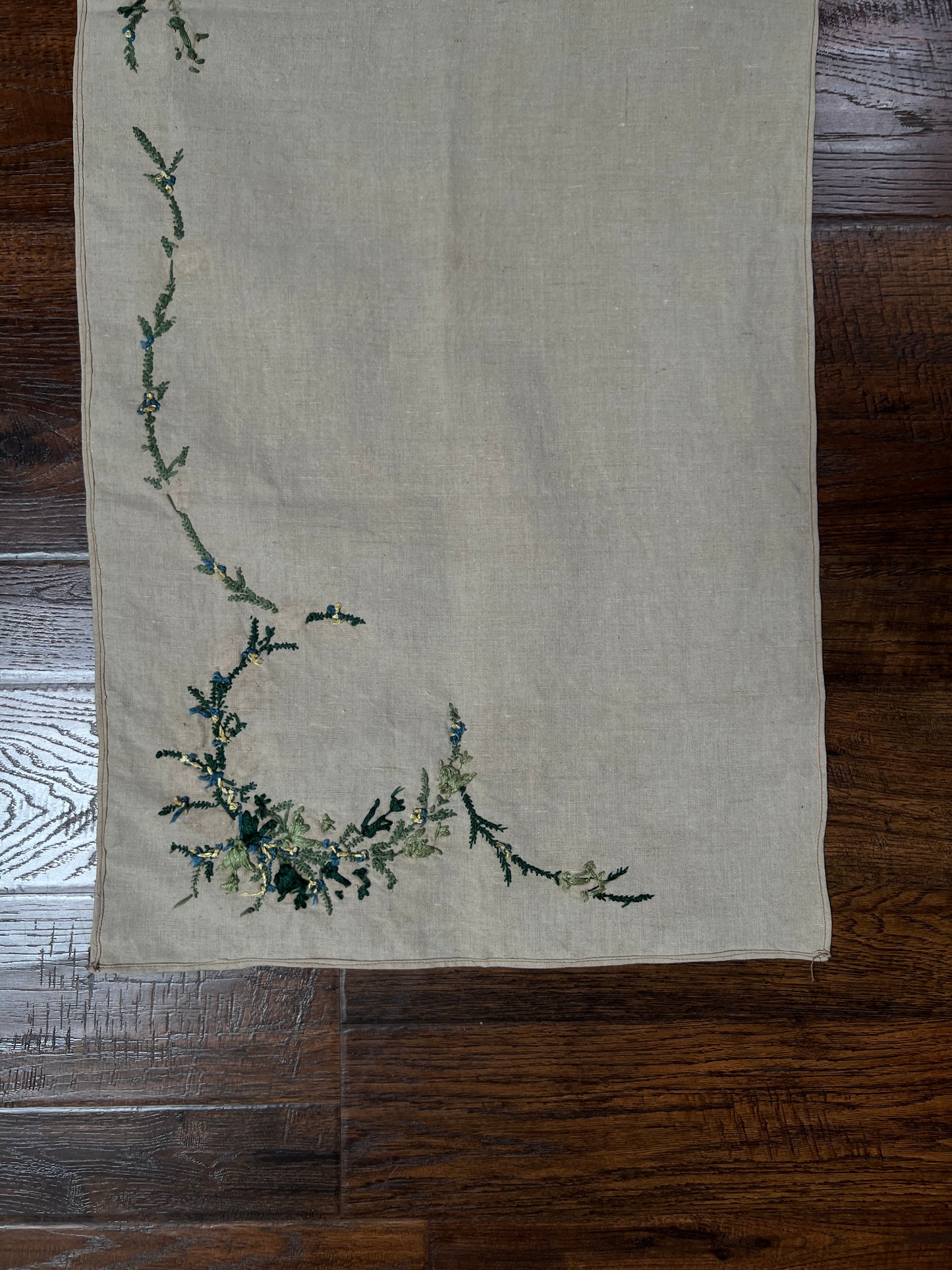 Vintage Rectangular Linen Table Runner - Hand Embroidered Puffy Pink Rosebud Vine