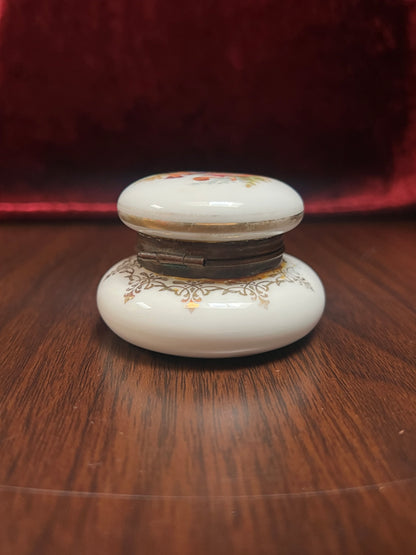 Vintage Trinket Box - Limoges Porcelain Pill / Snuff Box - French Courting Couple