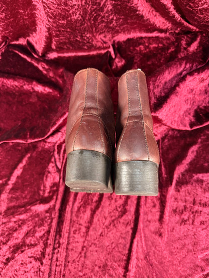 Vintage Shoes - Mahogany Brown - Old Fashioned Leather Ankle Boots - Size 7.5