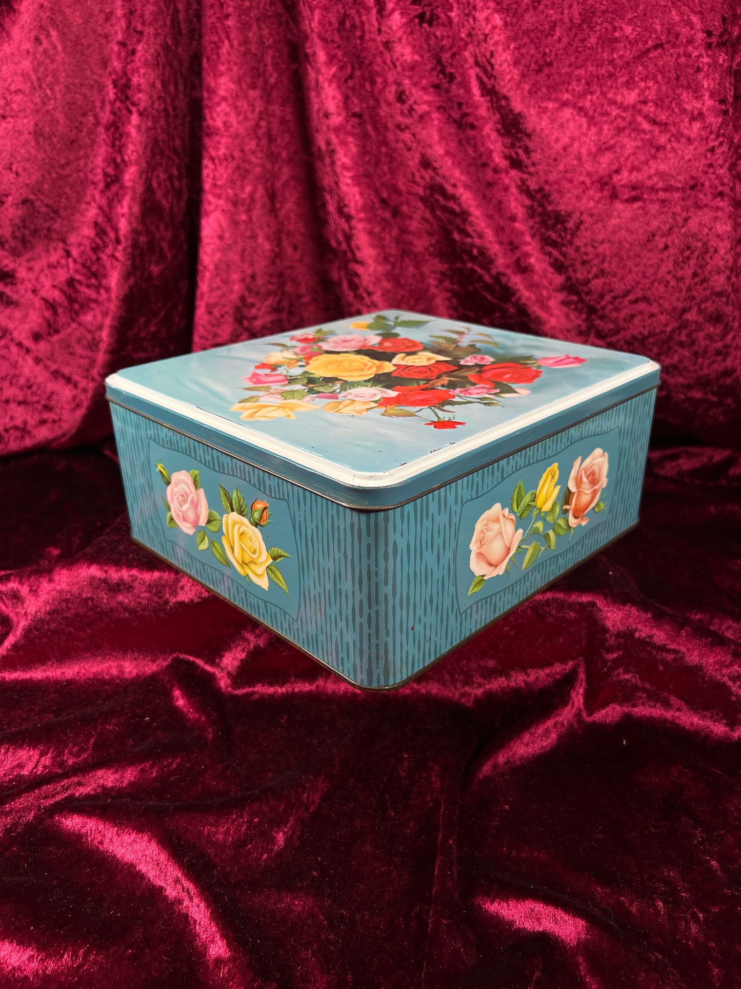 Vintage Metal Tin Box - 1970s Rose Bouquet Floral Keepsake Storage - William Crawford & Sons