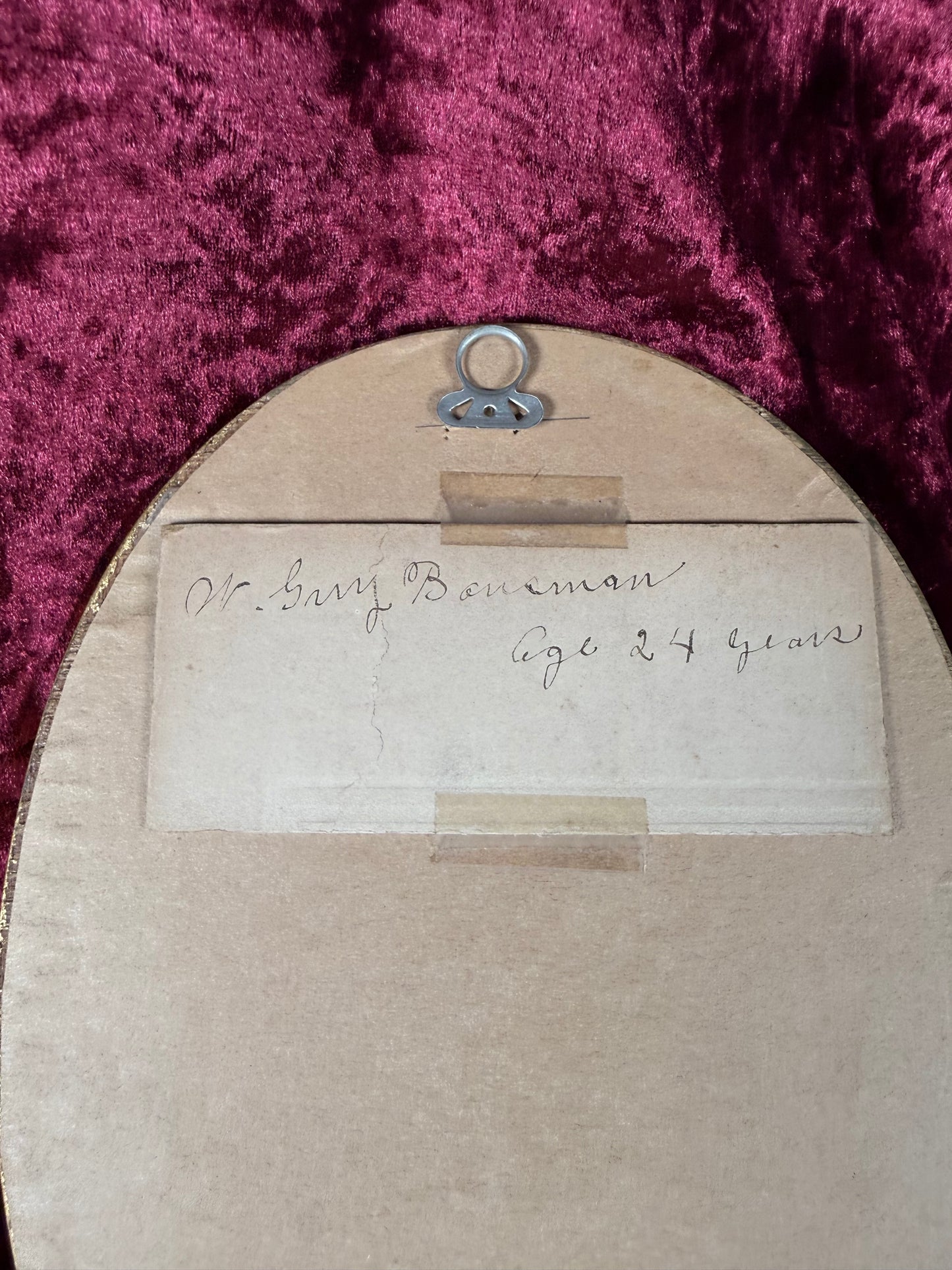 Antique Gilt Oval Portrait Frame – Black and White Haunted Photograph of A Gentleman