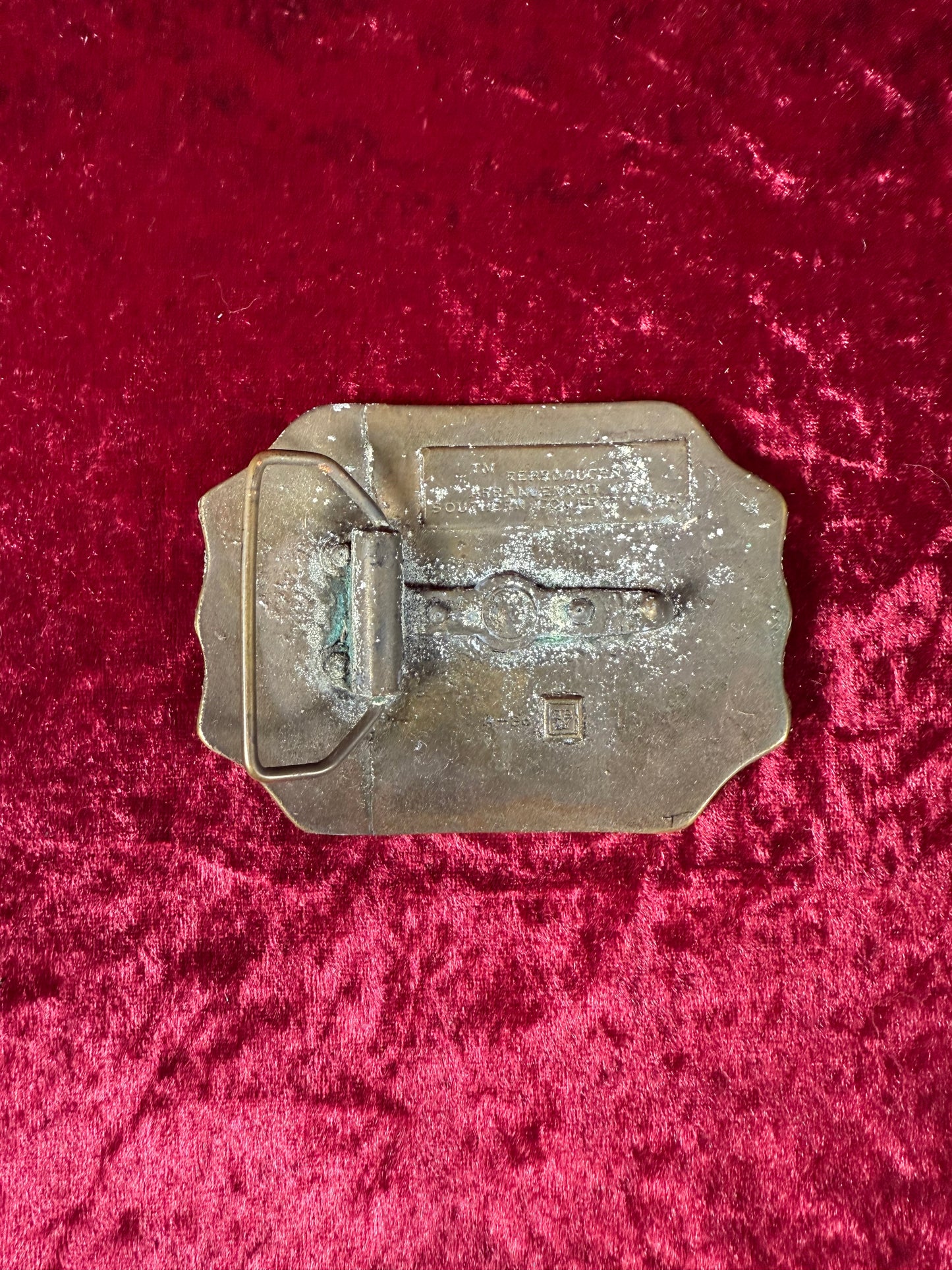 Vintage Accessories - Belt Buckle - Brass  - Southern Comfort