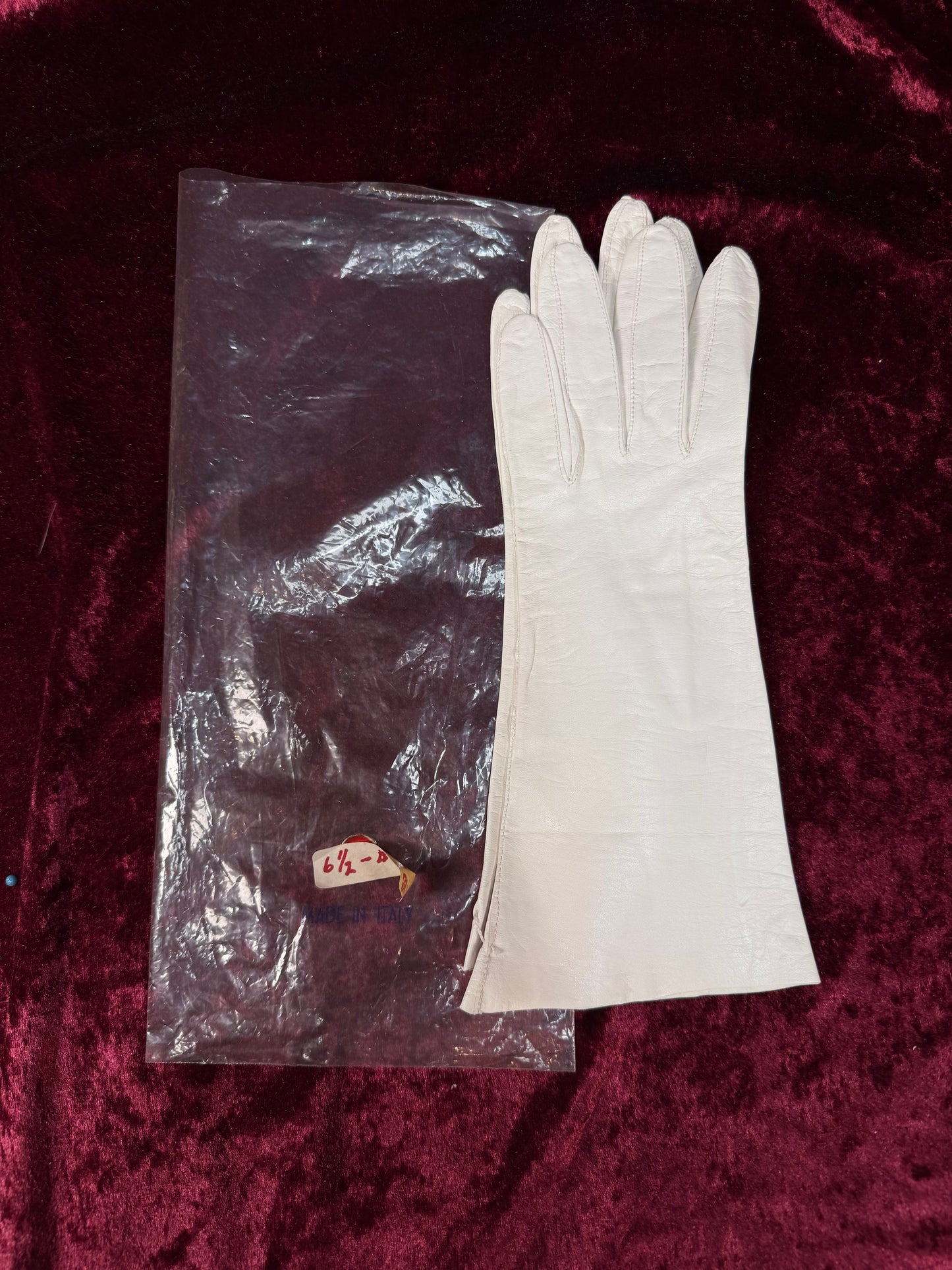 Vintage Italian Leather Gloves – Cream Wrist Length Size 6.5