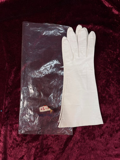 Vintage Italian Leather Gloves – Cream Wrist Length Size 6.5