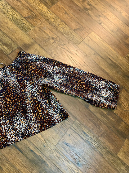 Retro 1970s Tomorrow's Dream Off Shoulder Bell Sleeve Blouse - Abstract Cheetah Print - Medium