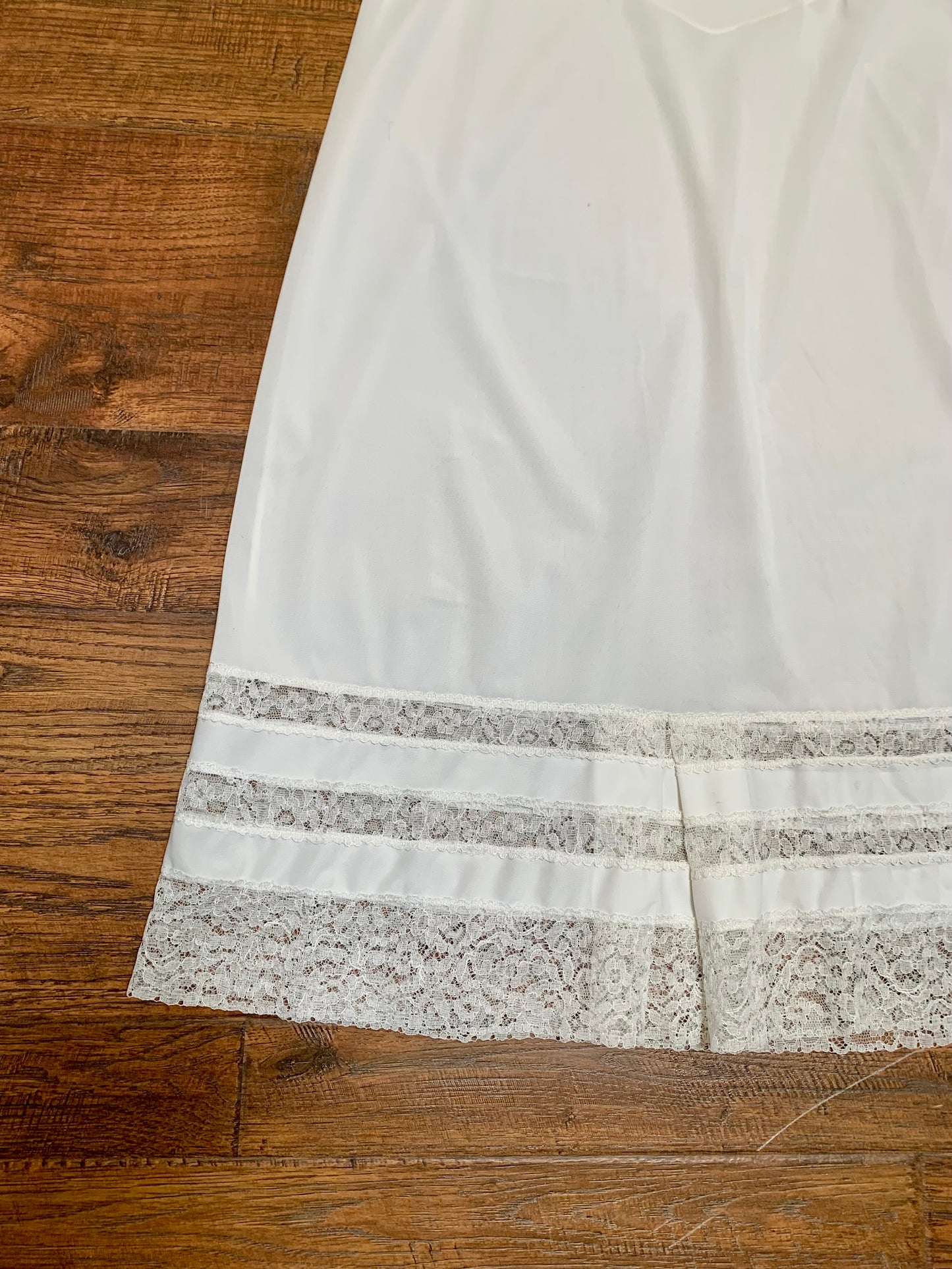 Vintage Luxite Kayser Pure White Nylon Nightie with Ruffled Lace Hem - Made In USA