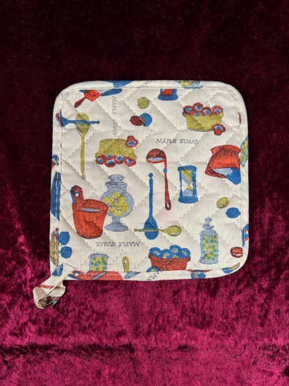Vintage Cotton Pot Holder Set - Mid Century Blueberry Breakfast Print in Cream