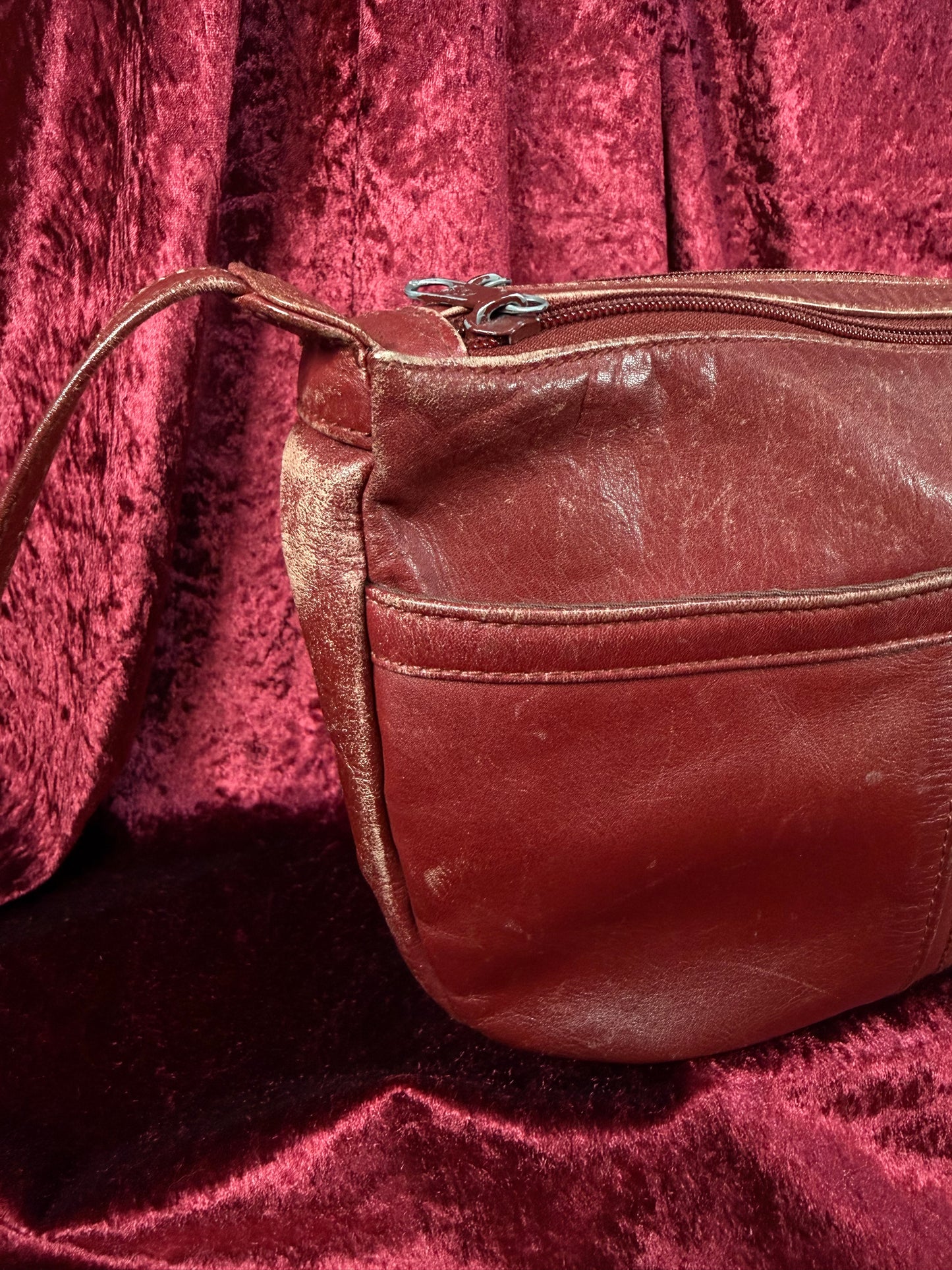 Vintage Accessories - Genuine Leather Crossbody Purse / Shoulder Bag - Burgundy - Toni