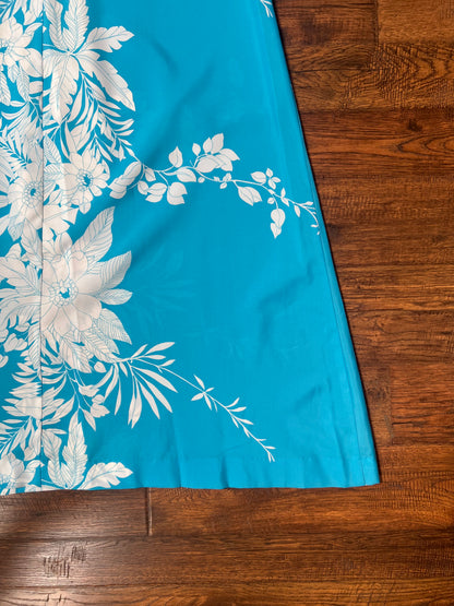 Vintage Clothing - Hawaiian MuuMuu - Light Blue - Tropical Florals - Medium - Hilo Hattie