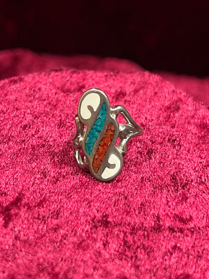 Vintage Jewelry - Ring - Sterling Silver - Turquoise and Coral Chip Inlay - 5