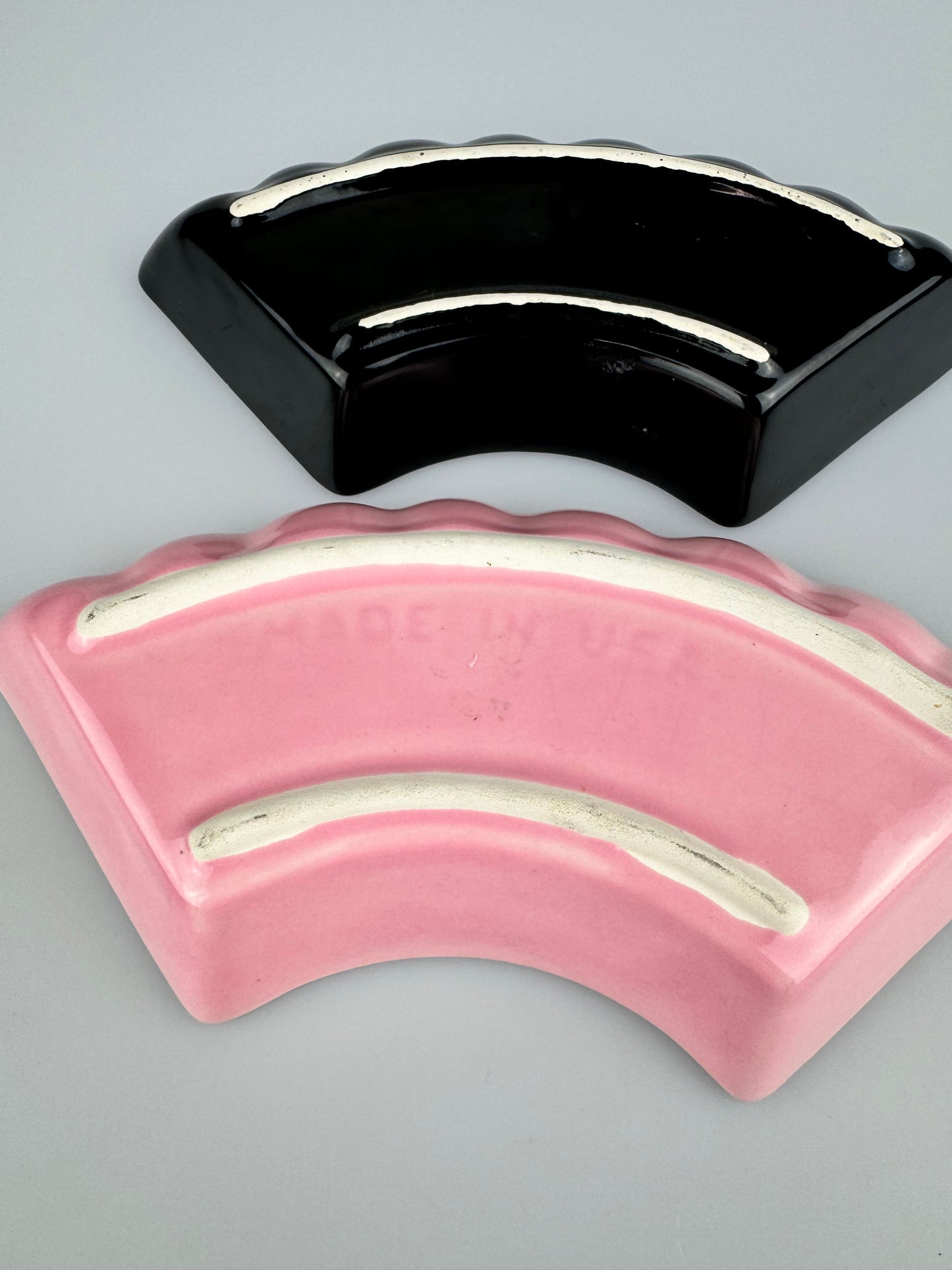 Vintage 1950s Pink & Black Fan Shape Trinket Dish Ashtrays - Set of 2