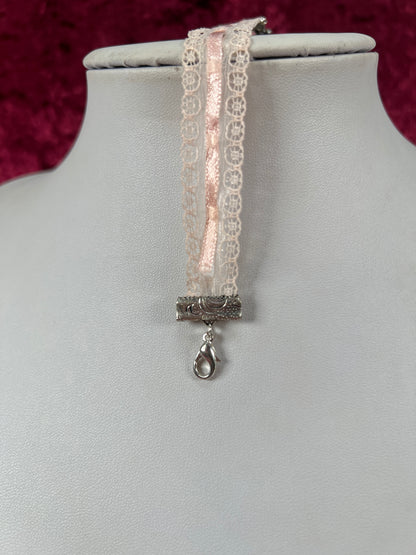 Vintage Jewelry - Y2K Choker Necklace - Pink Lace - Silver Flower