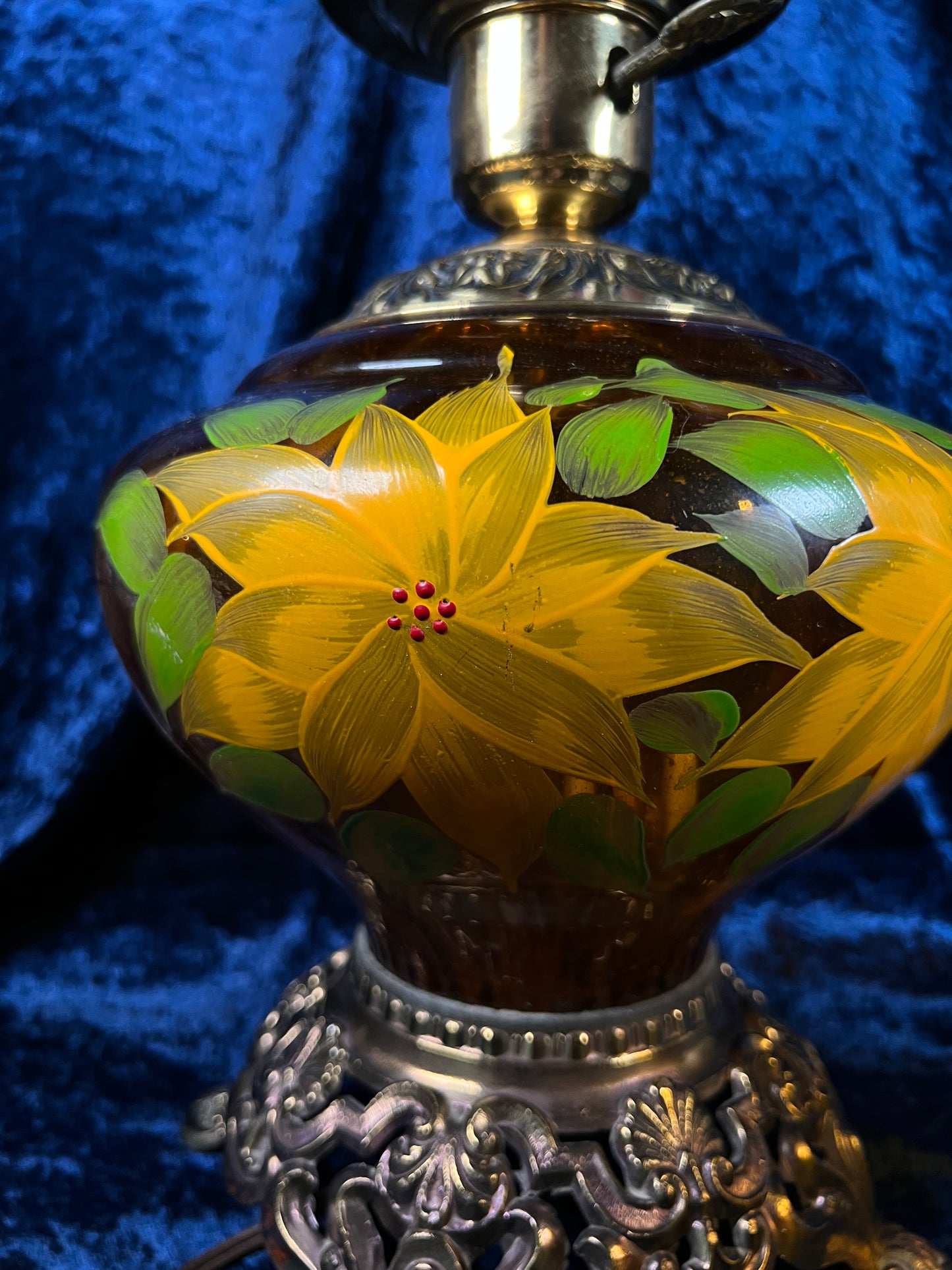 Vintage Amber Glass Parlor Lamp – Hand Painted Yellow Flowers Double Globe Hurricane Style