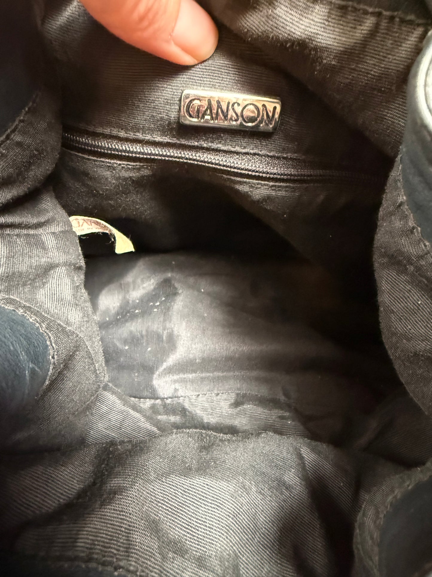 Vintage Accessories - Crossbody Bucket Bag Purse - Black Woven Leather - Ganson