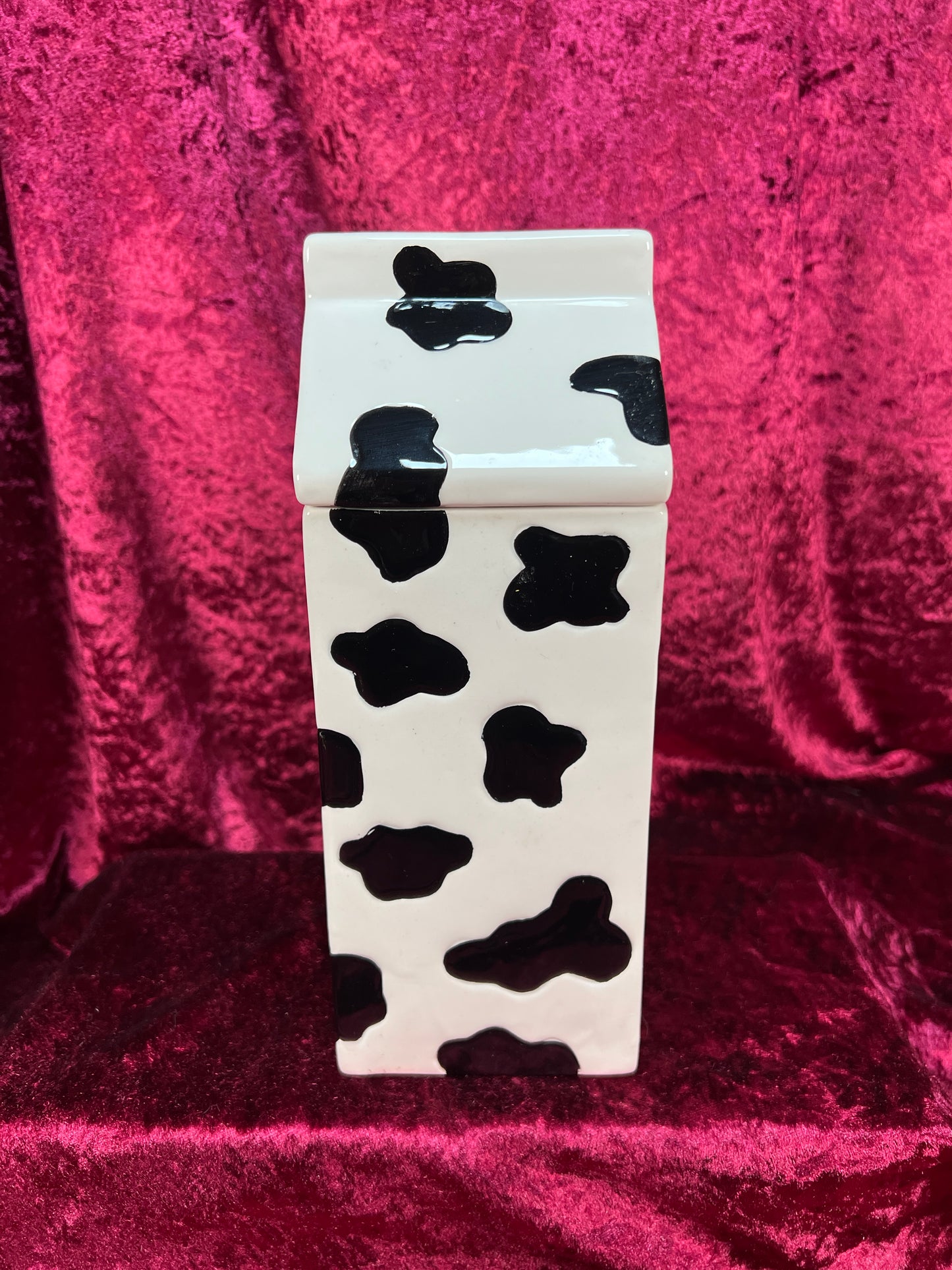 Vintage Ceramic Cookie Jar – Cow Print Milk Carton Design