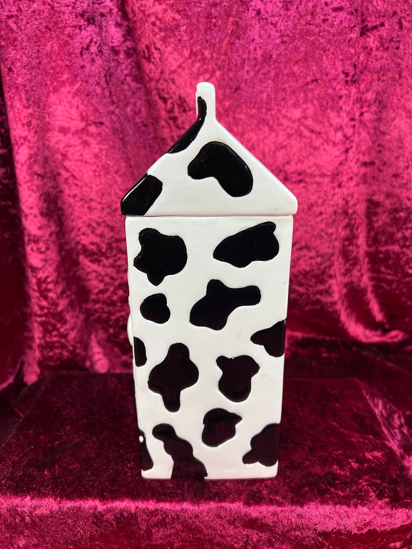 Vintage Ceramic Cookie Jar – Cow Print Milk Carton Design