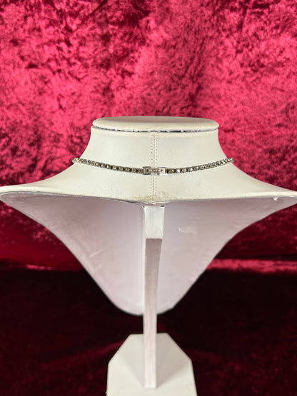 Vintage Jewelry - Bib / Collar Necklace - Silver Tone Metal - Clear Rhinestones - 14.5”