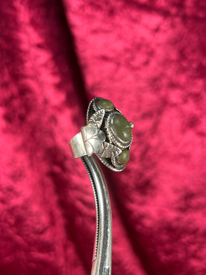 Vintage Jewelry - Adjustable Poison Ring - Sterling Silver - Green Center Stone - Taxco