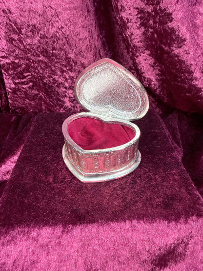 Vintage Silver Tone Heart Shaped Trinket Box – Embossed Floral Jewelry Casket