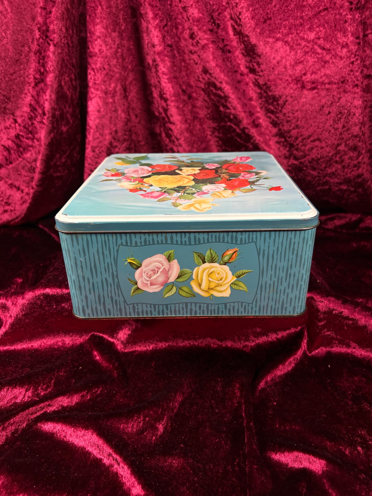 Vintage Metal Tin Box - 1970s Rose Bouquet Floral Keepsake Storage - William Crawford & Sons