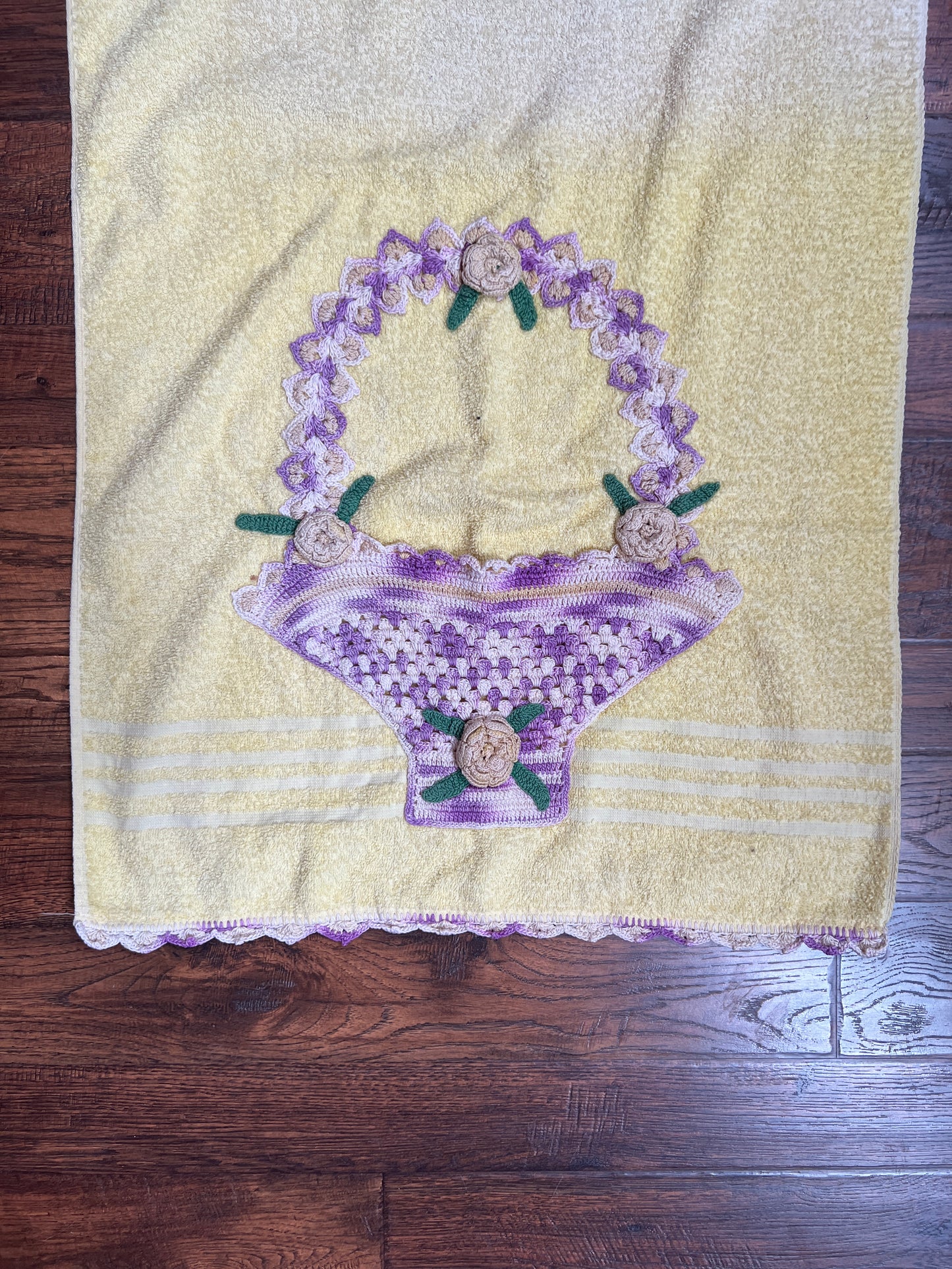 Vintage Linens - Terry Cloth Bath Towel - Purple Crochet Basket - Cannon