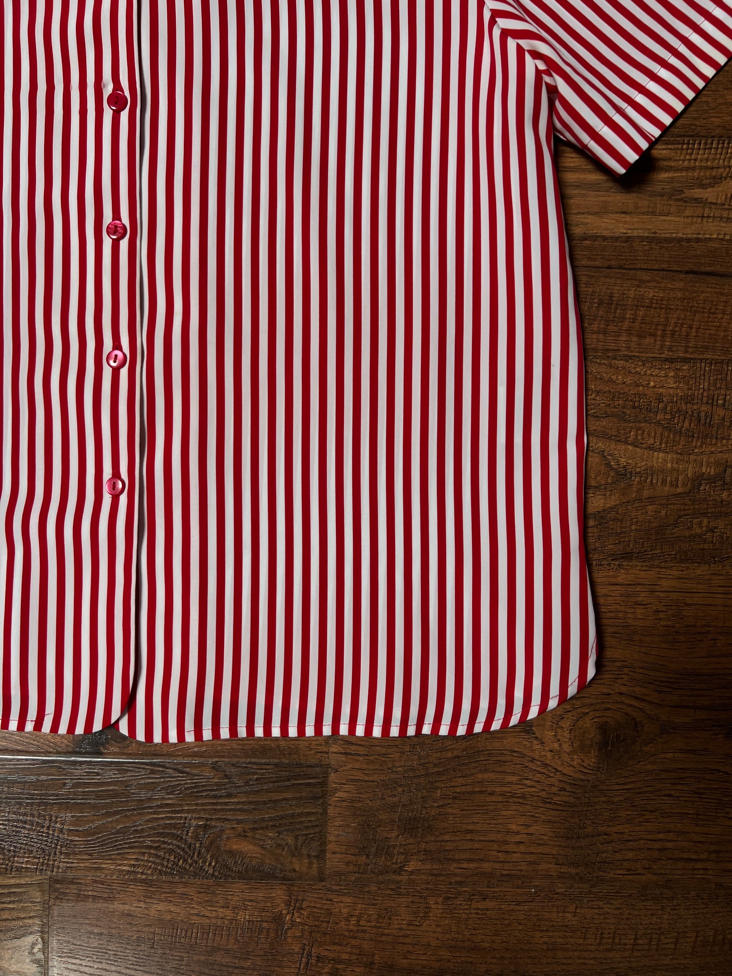 Vintage Liz Baker Petite Polyester Blouse – Red & White Striped Button Up – Large