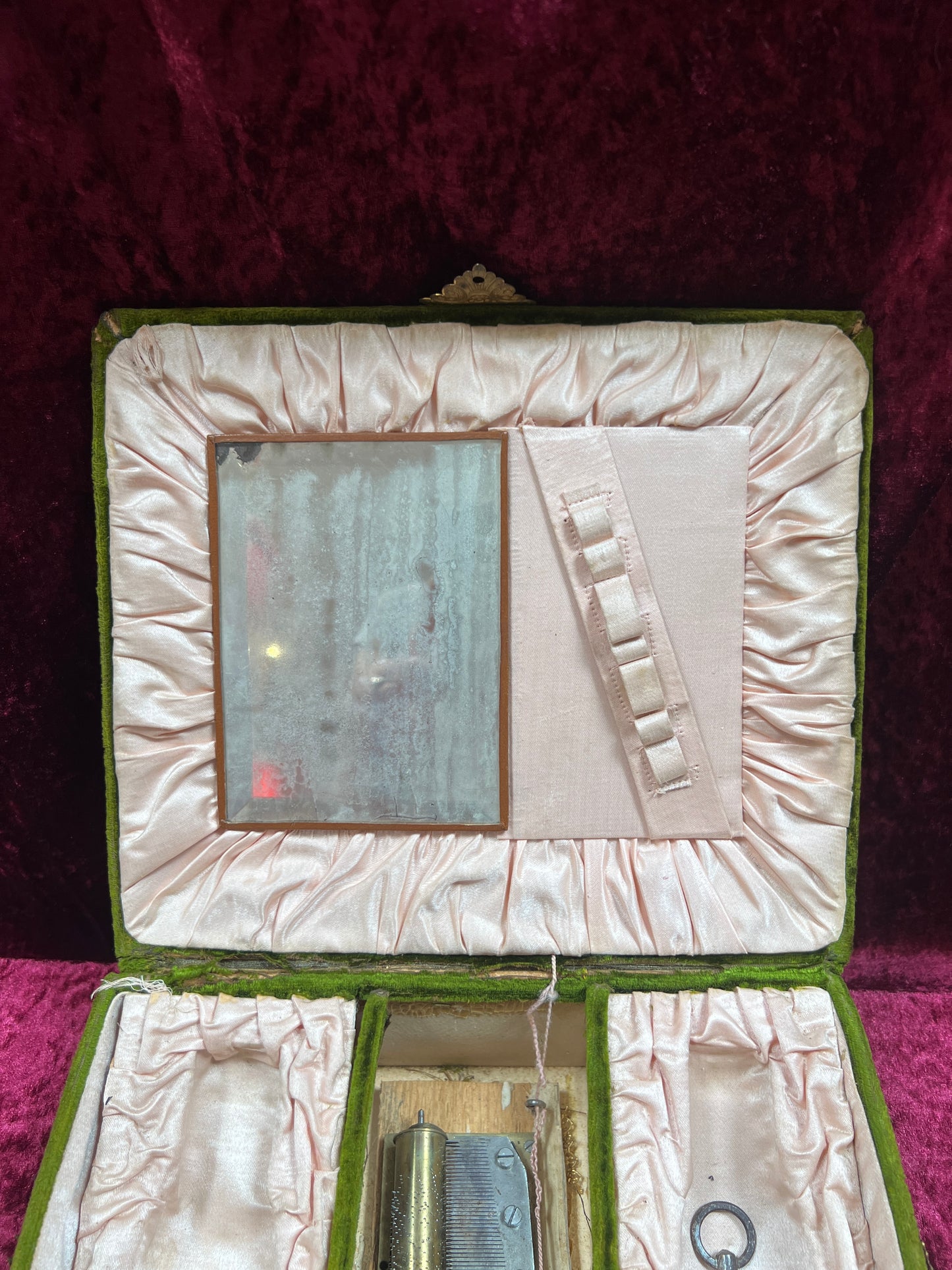 Antique Vanity Decor - French Musical Perfume Box - Green Velvet - Gold Metal Trim