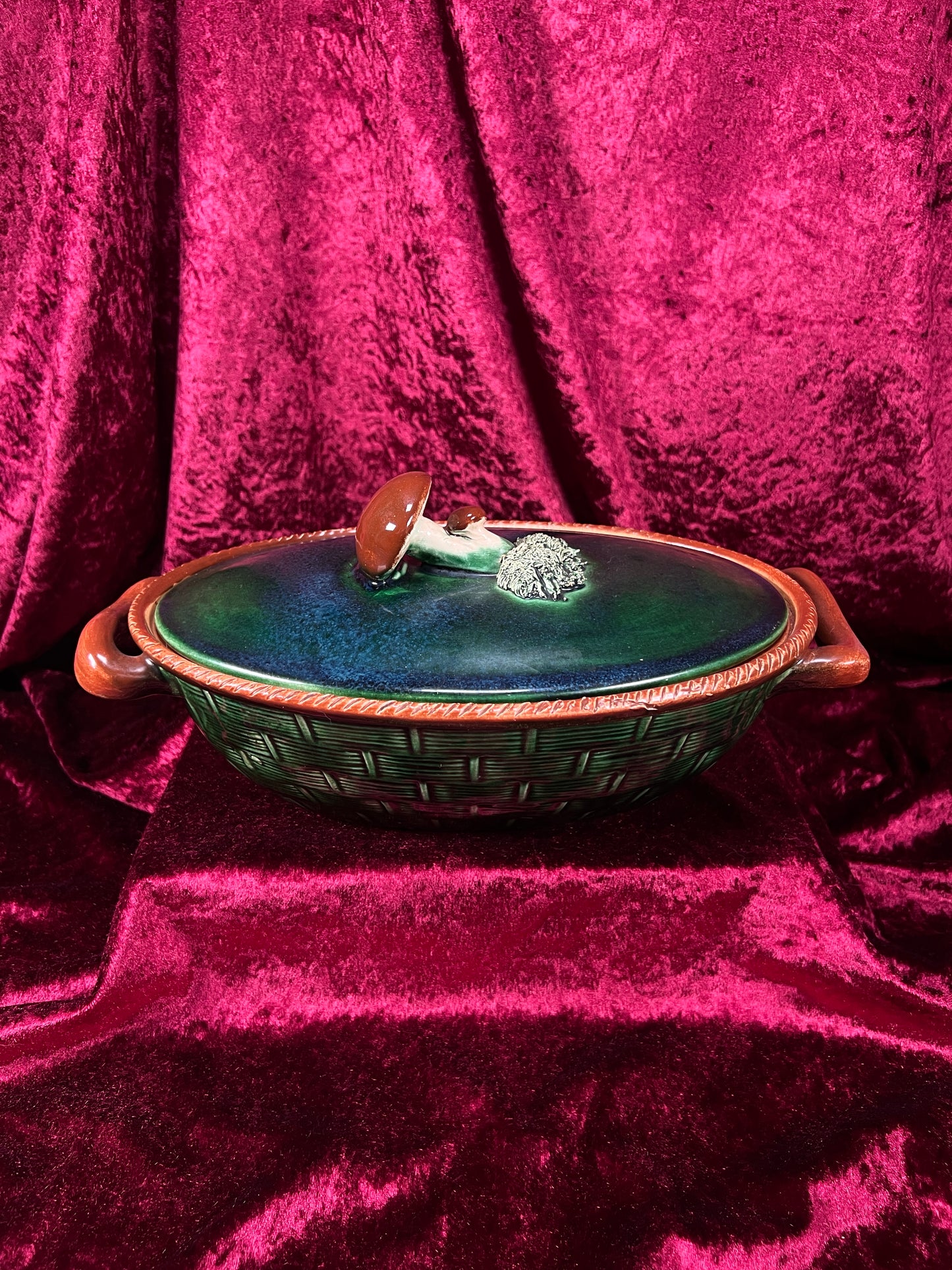 Vintage Ceramic Covered Casserole Dish - Majolica Mushroom Lid Basketweave Belgium Tellurite