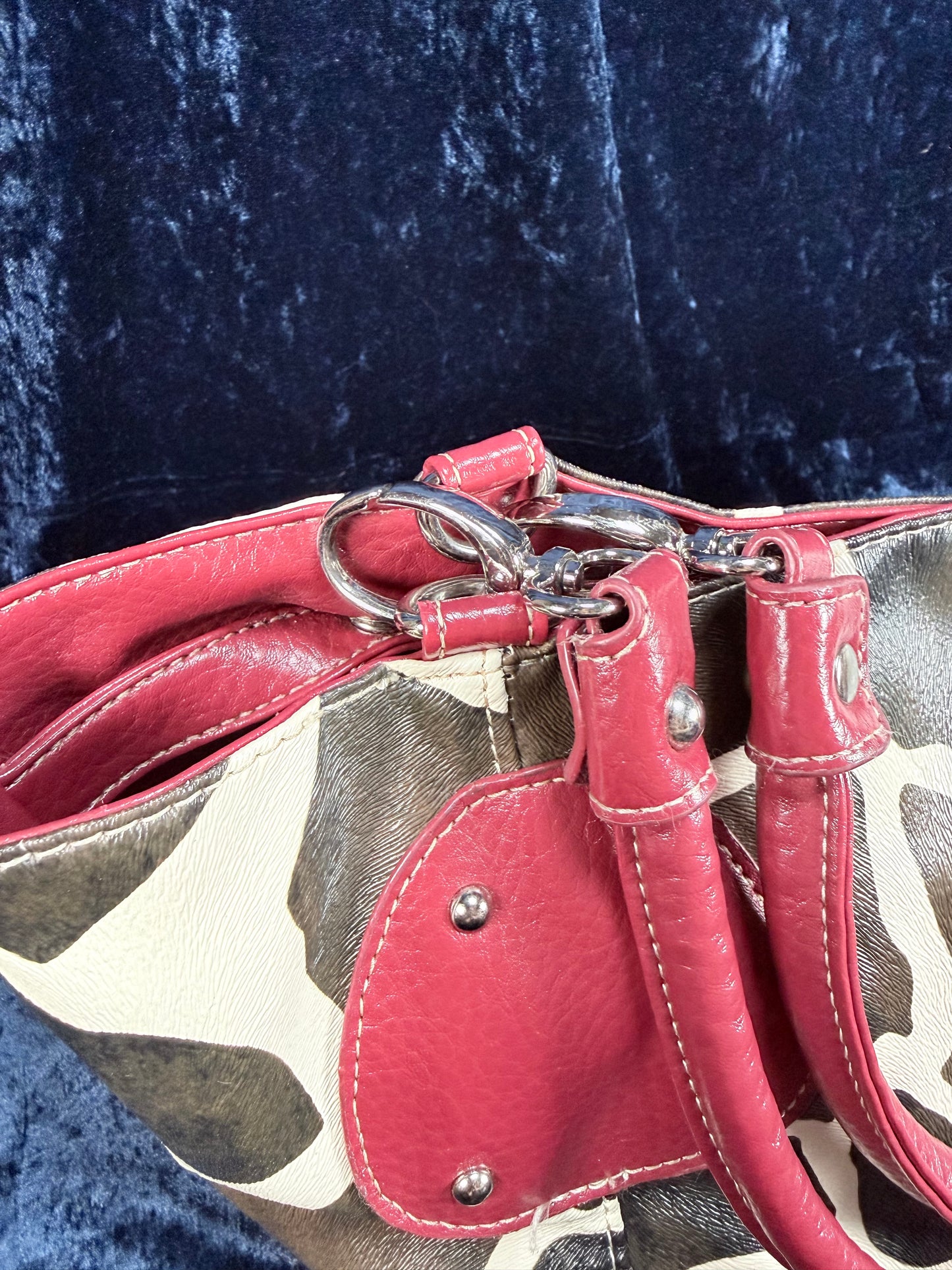 Vintage Y2K Animal Print Tote Bag – Giraffe Pattern Red Trim