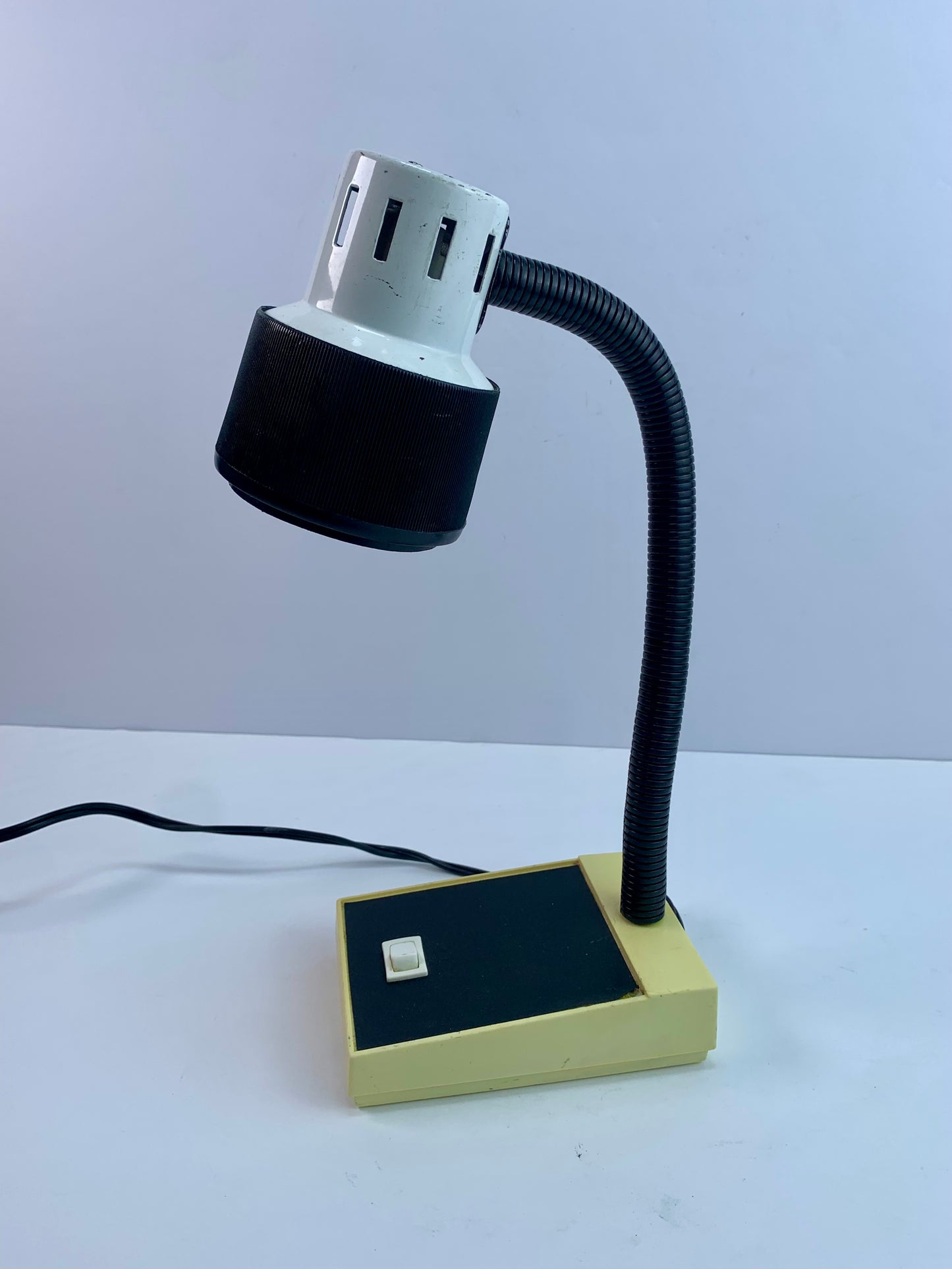 Vintage Electronics - Goose Neck Desk Lamp - Underwriters Laboratories