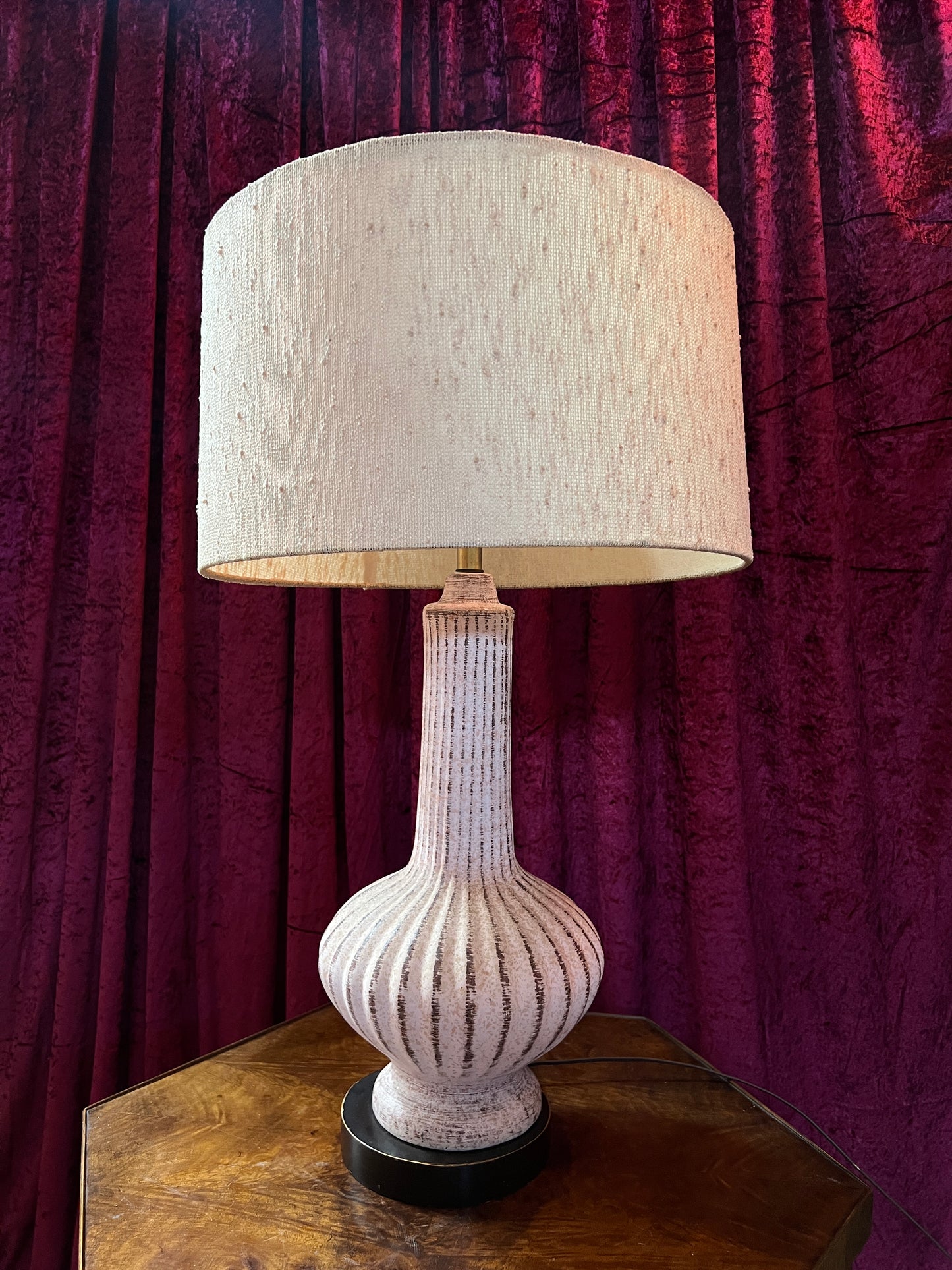 Vintage Ceramic Table Lamp - Pink Ribbed Urn Base Mid Century Modern