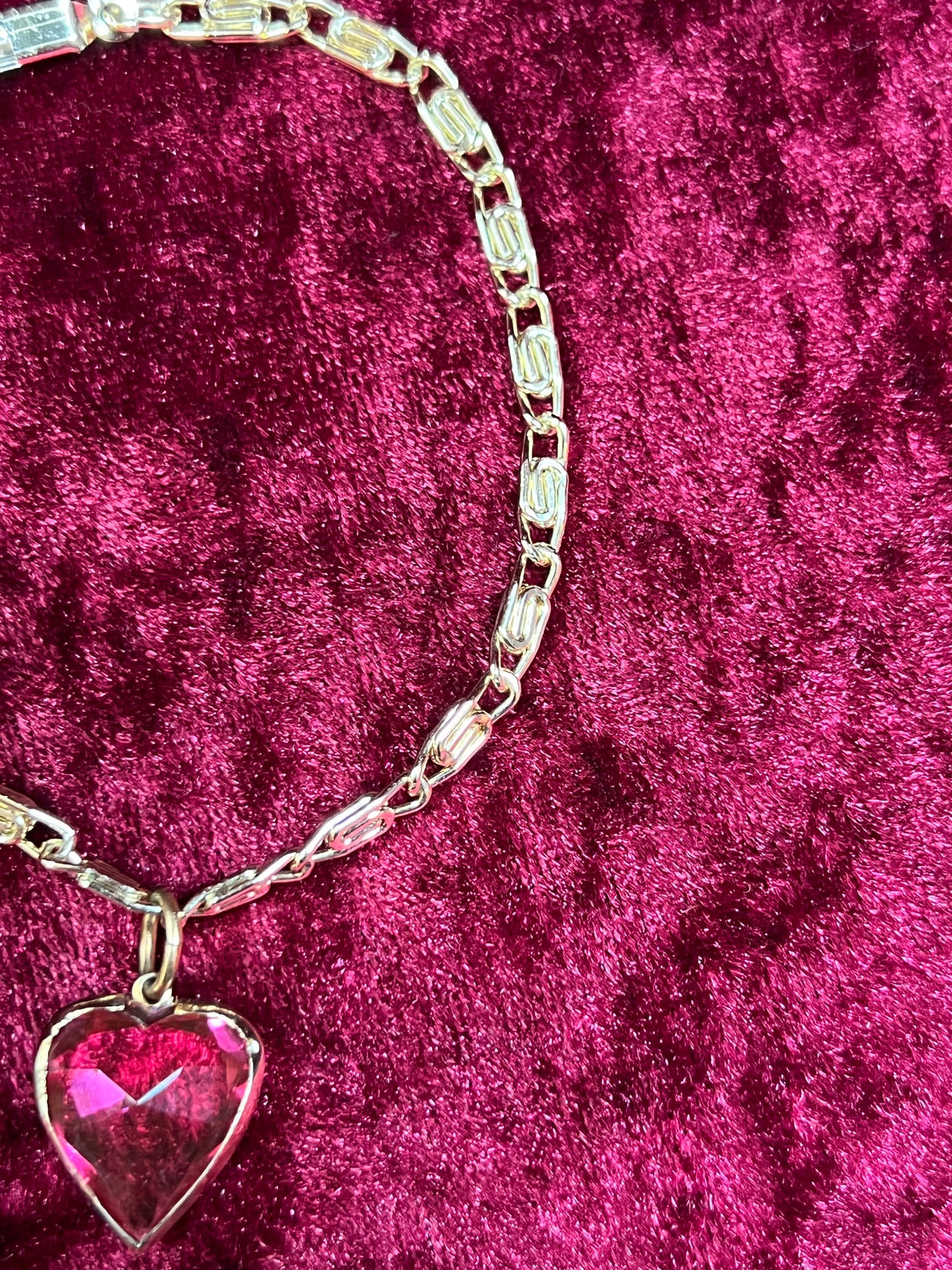 Vintage Jewelry - Bracelet - Gold Tone Metal - Pink Heart Pendant - Germany