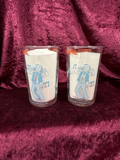 Vintage Archie Comics Glass Tumbler Set – Reggie & Veronica Makes the Scene Pair