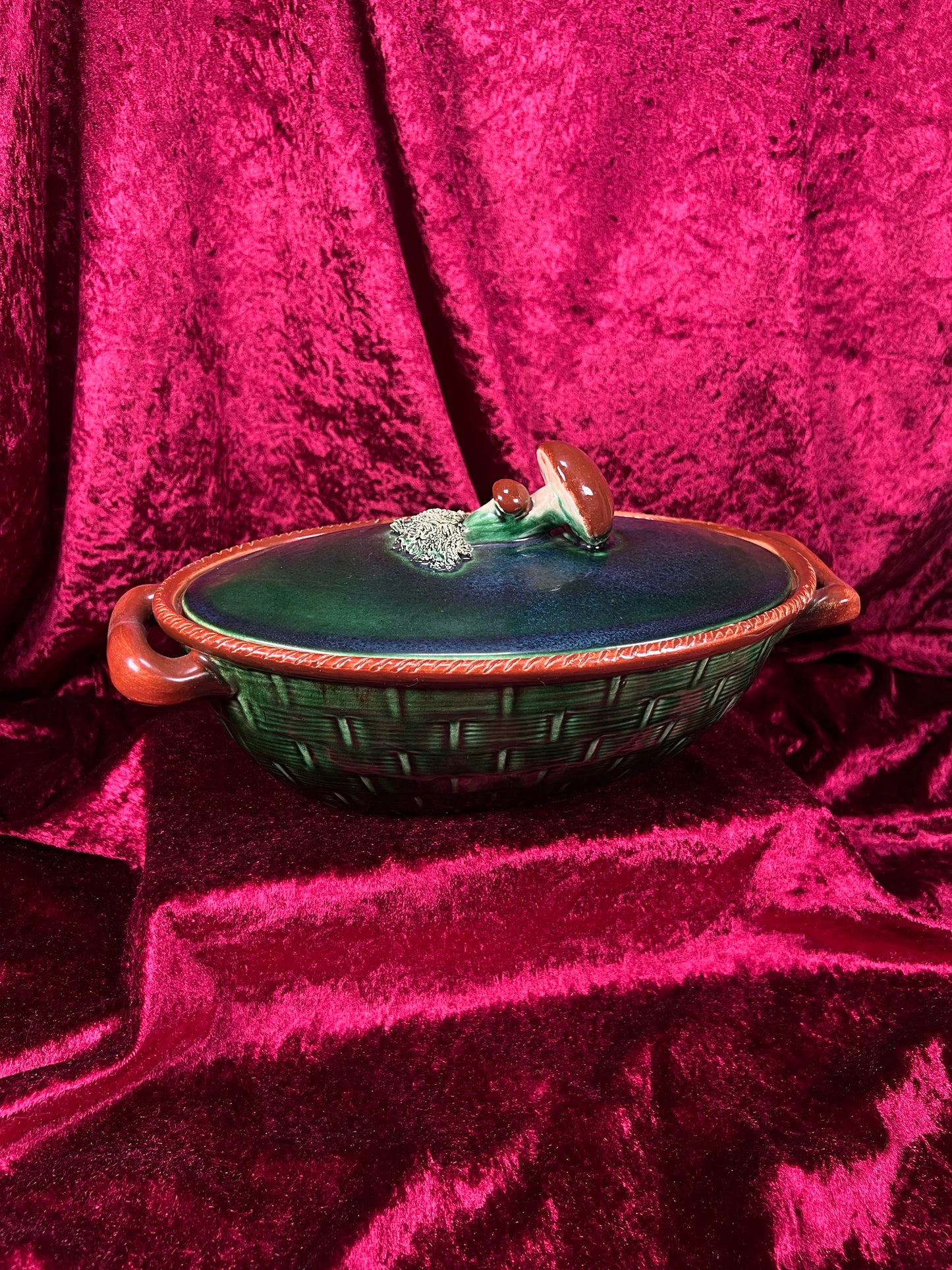 Vintage Ceramic Covered Casserole Dish - Majolica Mushroom Lid Basketweave Belgium Tellurite