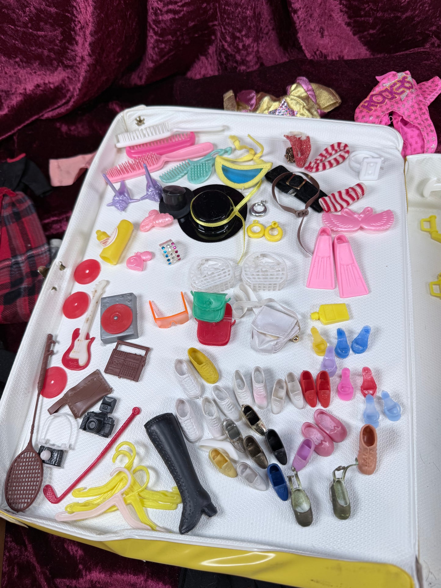 Vintage Vinyl Fashion Doll Case – Mixed Barbie Clothing, Shoes & Accessories