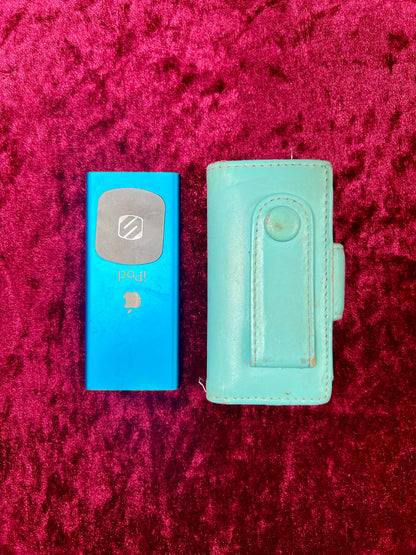 Vintage Electronics - iPod Nano with iLuv Case - Blue - Untested