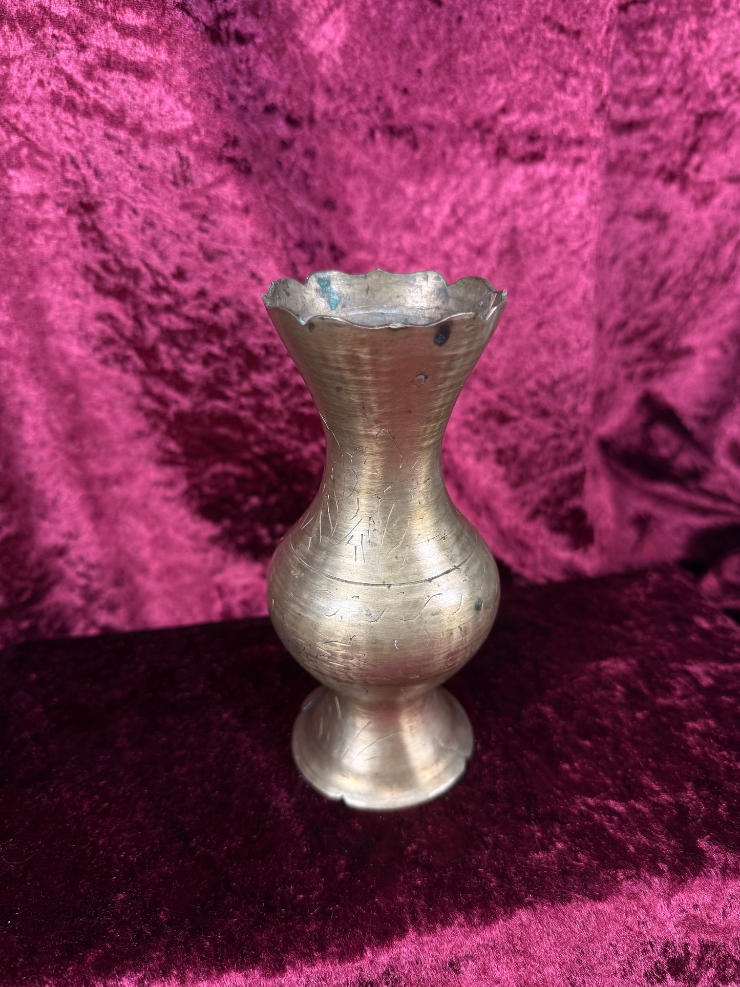 Vintage Brass Vase – Scalloped Rim Hand-Hammered Form