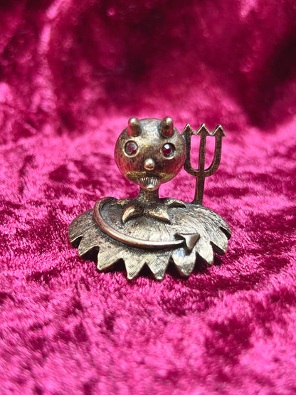 Vintage Jewelry - Rare Costume Jewelry Brooch - The Devil On Your Shoulder - Tortolani
