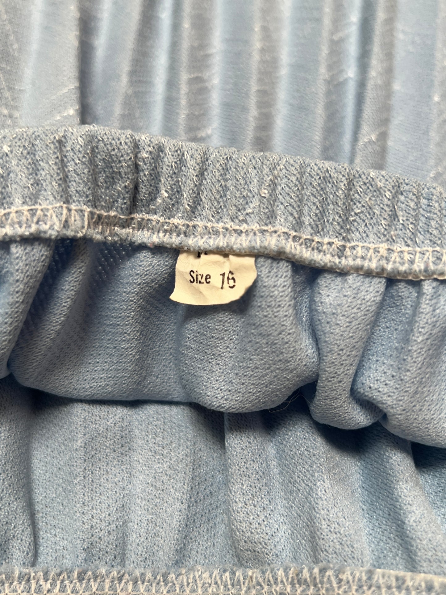 Vintage Clothing - Below The Knee Pleated Skirt - Sky Blue - X-Large