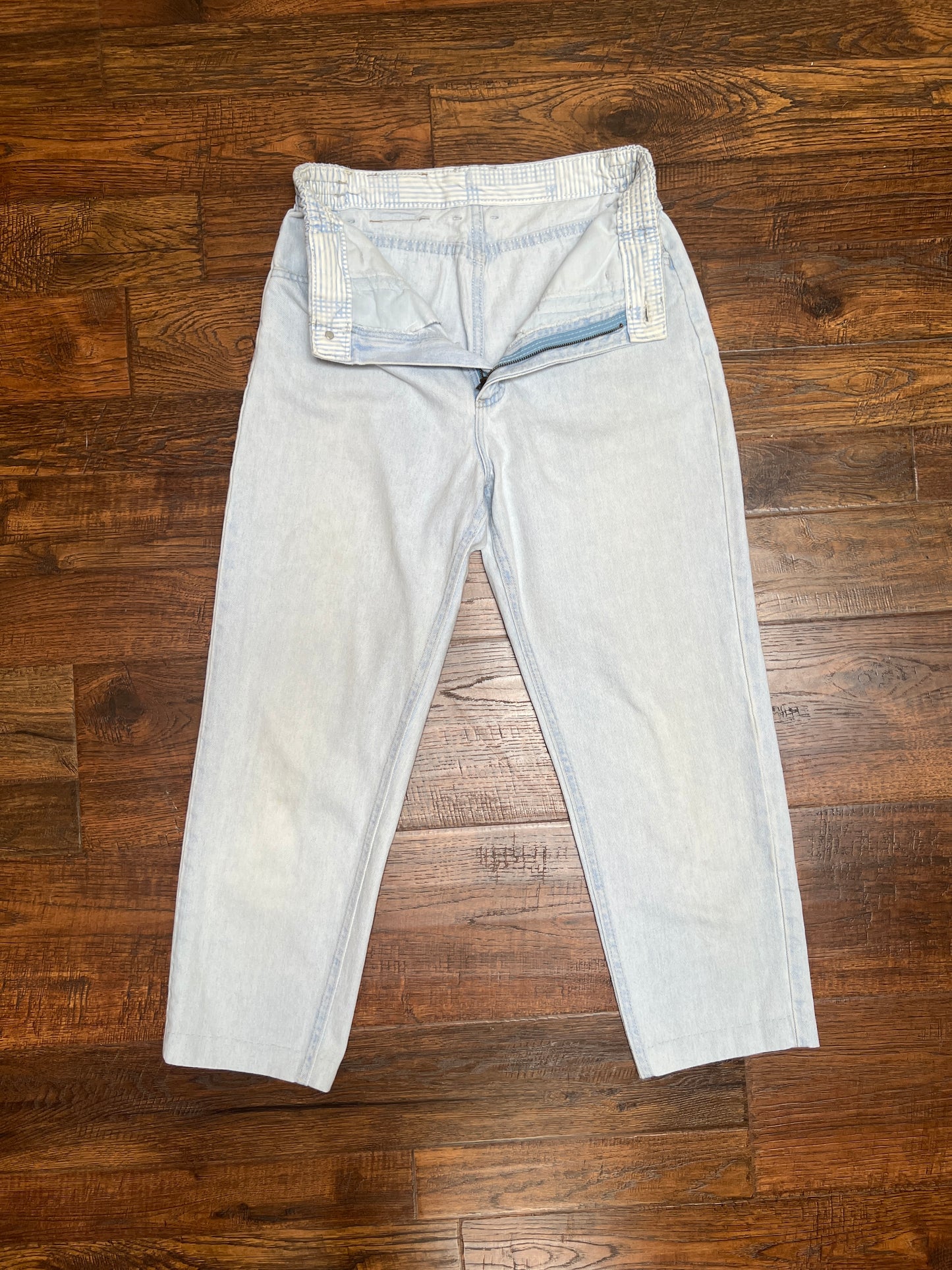 Vintage Clothing - High Waist Jeans - Light Acid Wash - Small - Lee